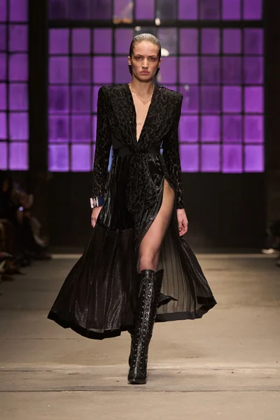 Look 40